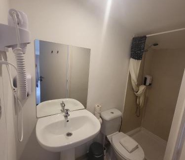 Fatima House | Cozy What Else Guest House - Fatima with Kitchen & Pet Friendly