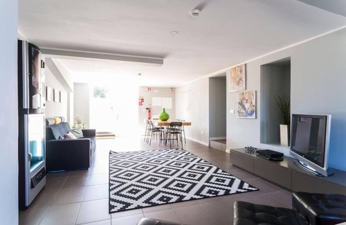 Fatima House | Experience Comfort at What Else Guest House with Breakfast