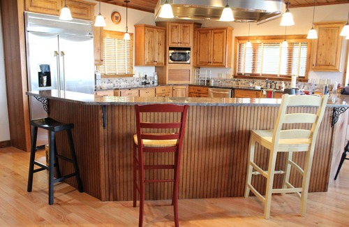 Blue Ridge Cabin | Exclusive 3600 sqft Blue Ridge Cabin with Spa & Views