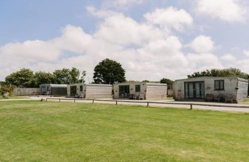 Helston House | Discover Penrose Lodge, Helston: Family & Pet Friendly Stay