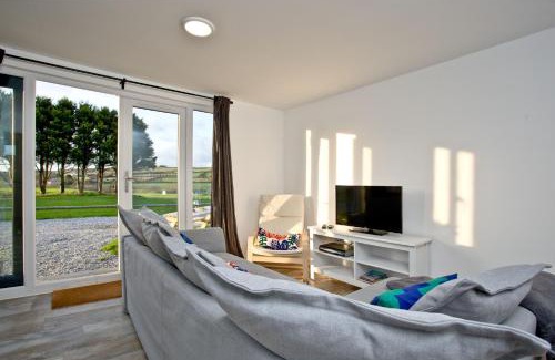 Helston House | Discover Penrose Lodge, Helston: Family & Pet Friendly Stay