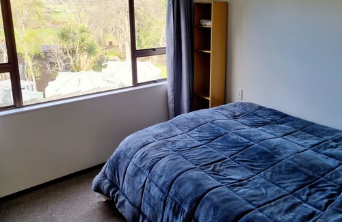Pohara House | Spacious Oceanfront Retreat: Guest Rated 10/10!