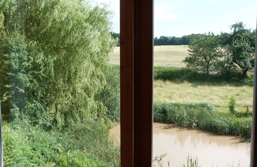 Waddeweitz Apartment | Discover Tranquility at Where Crane and Fox Say Good Night