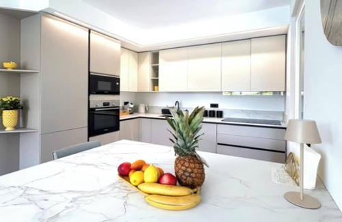 Colico Piano Apartment | Where Elegance Meets the Water’s Edge – A Lakefront Villa Retreat