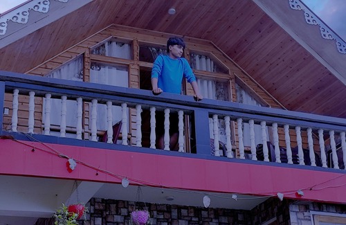 Darjeeling Ski Chalet | Experience Solitude in the Himalayas with Family-Friendly Amenities