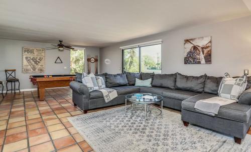 Bermuda Dunes House | Relaxing Retreat Where Airways Meet the Fairways