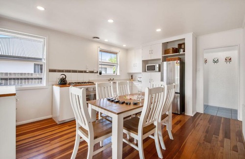 Taupo House | Family-Friendly Wheretia Cottage - Top-Rated Taupo Retreat