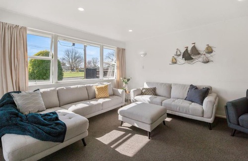 Taupo House | Family-Friendly Wheretia Cottage - Top-Rated Taupo Retreat