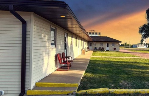 Bonesteel Hotel | Whetstone Bay Lodge Room 5: Cozy Retreat for Two Guests