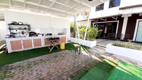 Chukai House | WHG Homestay, Paya Berenjut Kemaman