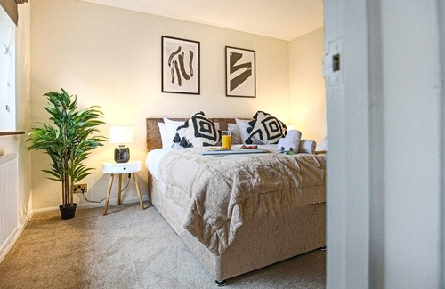 Great Linford House | Family-Friendly Hotel in Whichford, Milton Keynes