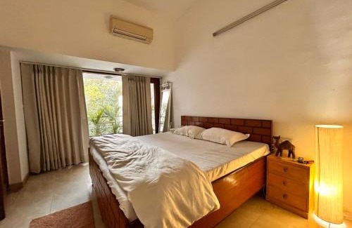 Kailash Colony Hotel | Whiite Panda - Backpacker Hostel in Delhi Greater Kailash