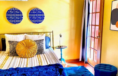 Norman House | Whimsical 4BR Casa Algeria near OU & Campus Corner