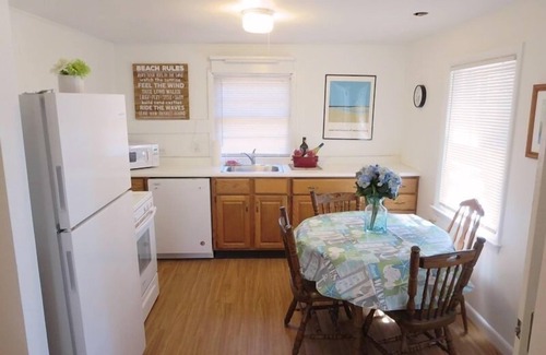 Harwich Center House | Pet-Friendly Hotel with Oceanfront Views Near Beach & Trails