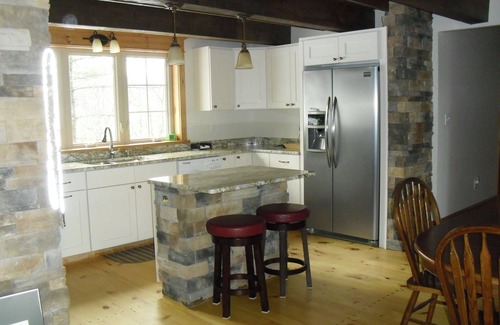 James Creek Cabin | Experience Whippoorwill Retreat: Lake Views & Family Fun