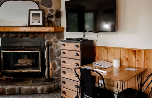 Lutsen Condo | Perfect Couples Suite on Lutsen Mnt with Whirlpool & Spa