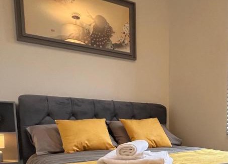 Worcester Apartment | Child-Friendly Escape at WhiskAwayStays - Foregate Street