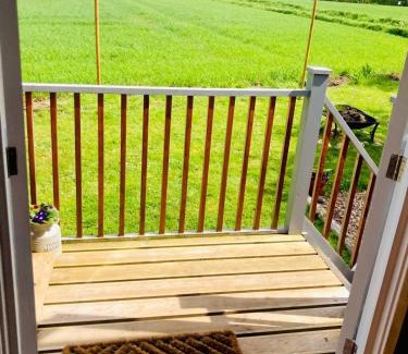 Eye Apartment | Unforgettable Whiskers and Woods Shepherd Hut with Hot Tub
