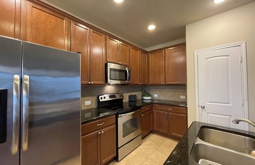 Round Rock Original Plat House | Whisper Dreams Retreat: Pet-Friendly Oasis Near Austin