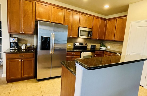 Round Rock Original Plat House | Whisper Dreams Retreat: Pet-Friendly Oasis Near Austin