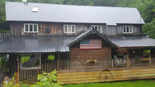 Cooperstown Bed & Breakfast | Guest Rated 10/10: Whisperin' Pines Chalet Awaits You