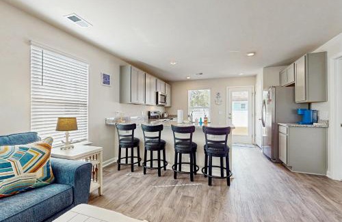 Ocean Isle Beach House | Whispering Breeze
