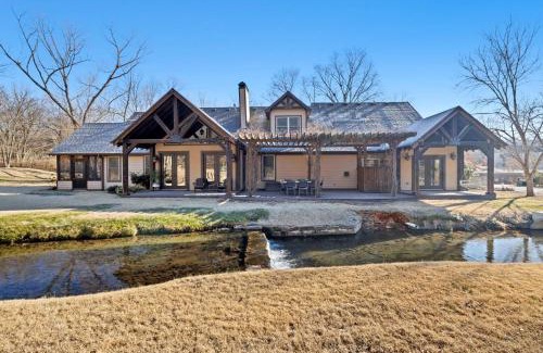 Springdale House | Whispering Brook