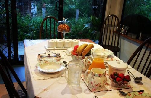 Collie Bed & Breakfast | Experience Comfort at Whispering Pines Bed and Breakfast