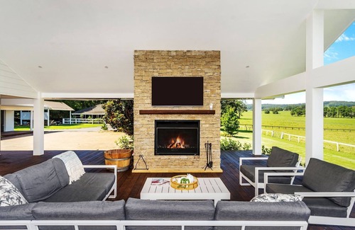 Far Meadow House | Whispering Pines: Oceanfront Retreat with Pool & Pet-Friendly