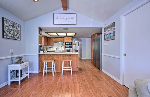 Whispering Pines Cottage | Inviting Whispering Pines Home Near Scenic Hiking Trails