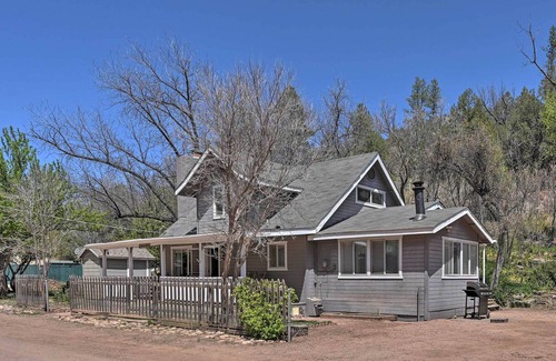 Whispering Pines Cottage | Family-Friendly Whispering Pines Home Near Scenic Trails