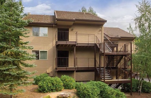 Welches Condo | Whispering Woods Resort, 2 bedroom