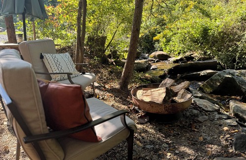 Cosby Apartment | Experience Whispering Waters: Family-Friendly Dome Retreat