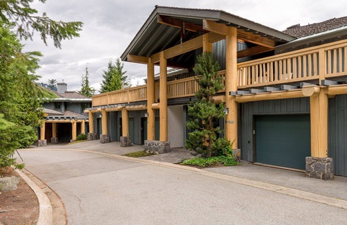 Nordic Estates Condo | Guest Rated: 9.8 at Whistler Creekside Taluswood Unit