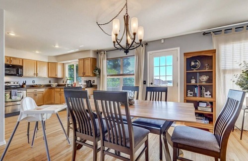 Cheyenne Meadows House | Whistler Hollow: BBQ Pit on Deck & Family-Friendly Amenities