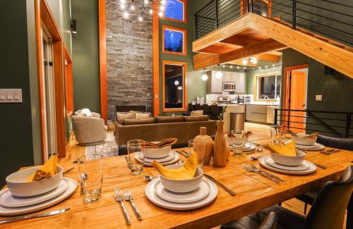 Glacier House | Relax at Whistler Peak Lodge with Hot Tub Access