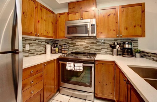 Whistler Cay Heights Condo | Whistler Vill 2BRM: Cozy Escape with Pool, Hot Tub & Walkability