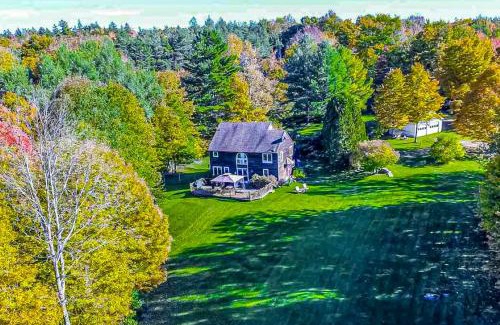 Wilmington House | Family-Friendly Whistling Peak - Rated 9/10 by Guests