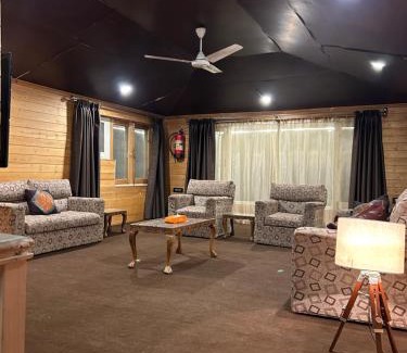 Brein House | Whistling Woods Eco Resort