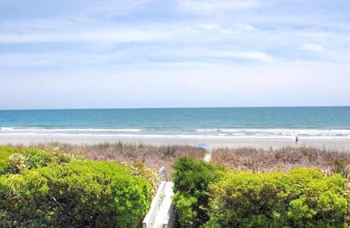 Long Bay Extension House | Whimsical Whitaker House: Pet-Friendly Oceanfront Getaway