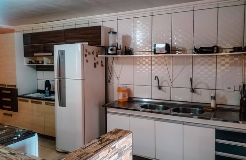 Boituva House | Discover Comfort at White Angel Corner with Lake Views