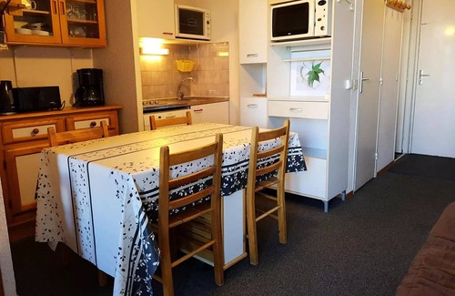 Arc-2000 Apartment | White Background Residence - Studio for 4 people in Arc 2000 near the ice rink