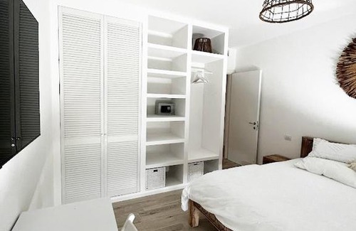 Fogliano Marina Apartment | Beachfront 2 Bedroom Suite with Family-Friendly Amenities