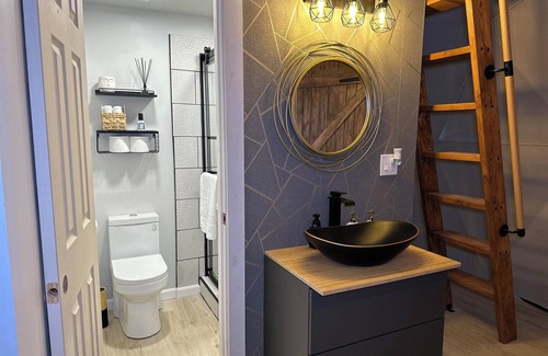 Kanab Cabin | Discover White Camel: Family-Friendly 4-Star Retreat