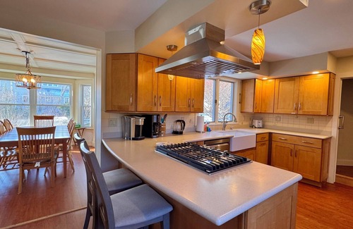 Port Clyde House | White Caps, Port Clyde Maine