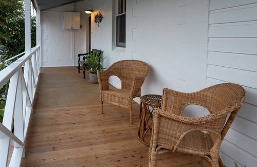 Rylstone House | Discover White Corner Cottage: Heritage Home with Top Amenities