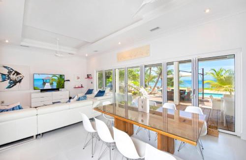 Breakers House | Relaxing Oceanfront Retreat at White Cottage, Grand Cayman