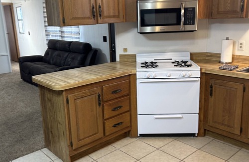 Dale House | Cozy White County Hideaway: Perfect for Hunters & Families