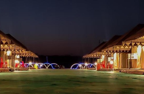 Bhuj Hotel | Pet-Friendly White Desert Camp with Breakfast Options
