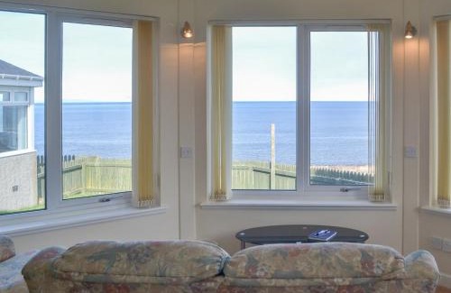 Buckie House | Discover White Gables - Family-Friendly Getaway Awaits!